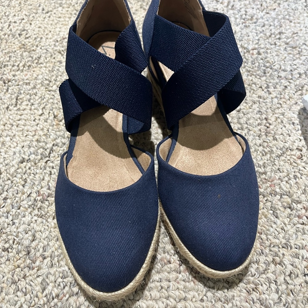 Life Stride Velocity 2.0 low heel
